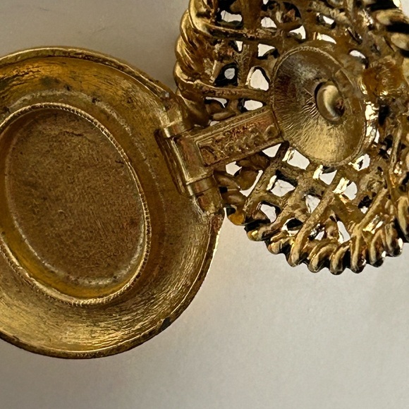 VANDA Gold and Silver Pendant Necklace LOCKET ❤️ - Picture 6 of 7